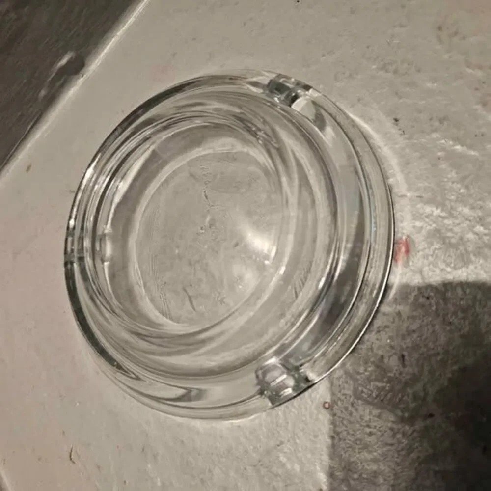 Clear Glass Ashtray 4